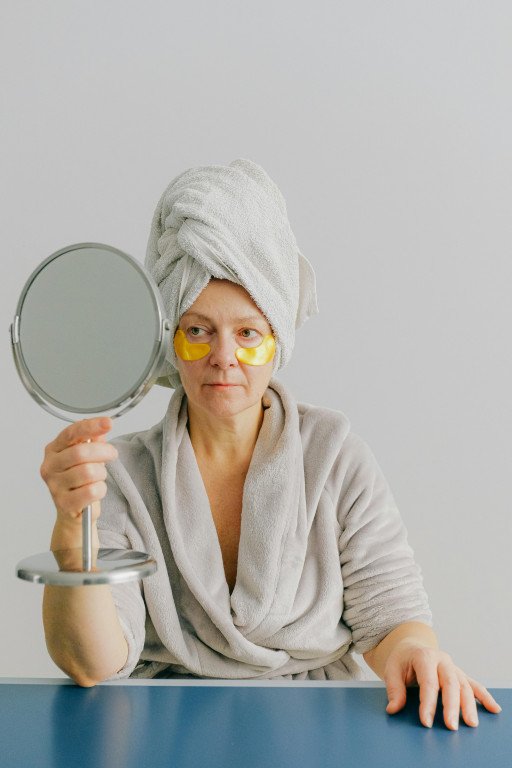 DIY Bathroom Mirror: A Comprehensive Guide to Enhancing Your Space